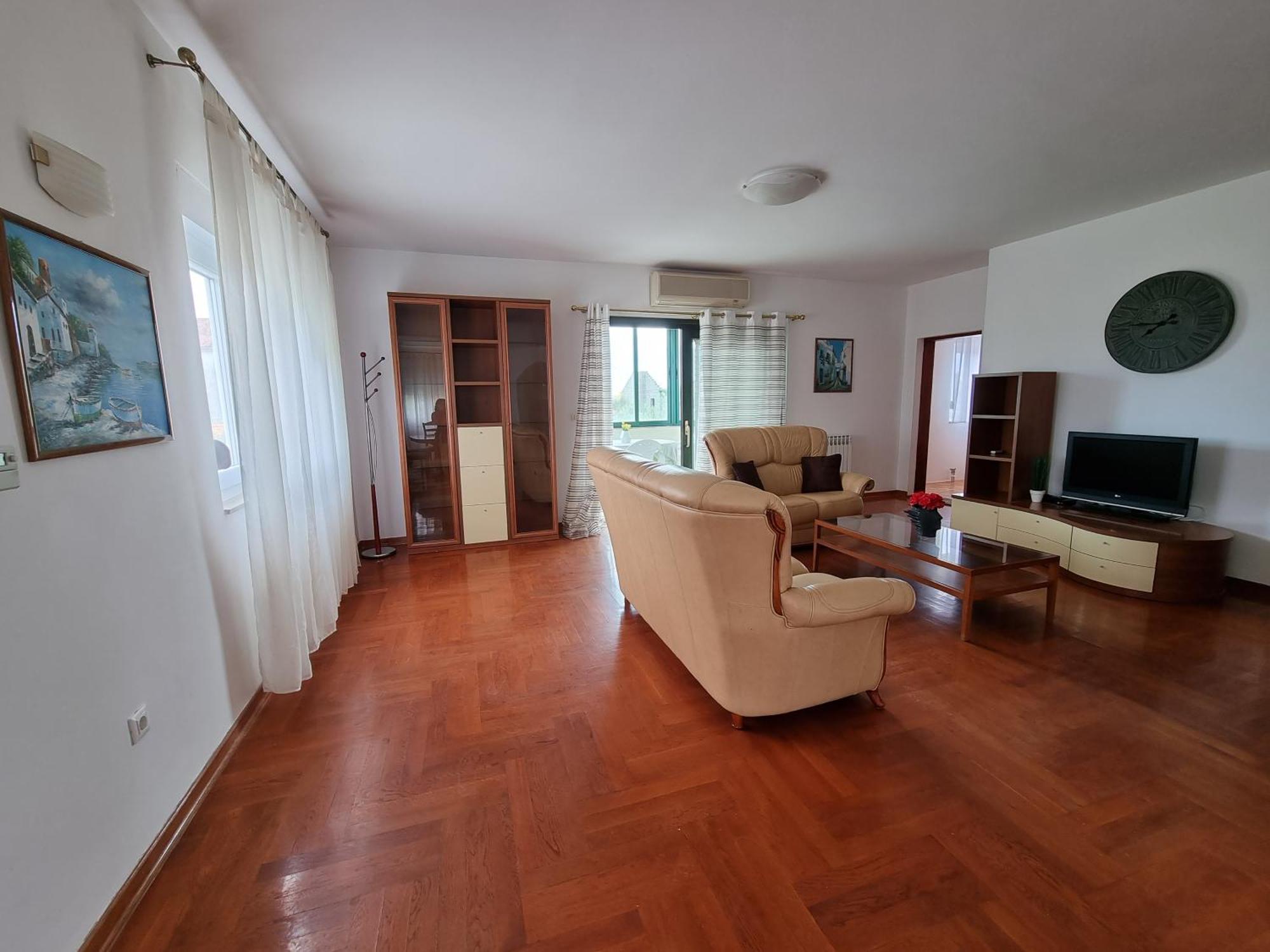 The Florens Residence Near The Beach With The Pool, Bbq And Kids Playground, Zadar Diklo Zimmer foto